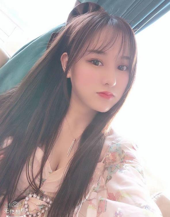 KH很好的妹子，还会夹，颜值身材也可以